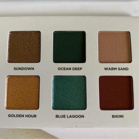 ICONIC LONDON Beachside Babe Eyeshadow Palette - Picture 3 of 8